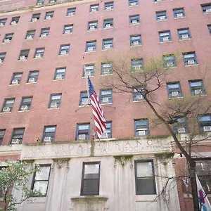 Хостел Vanderbilt Ymca